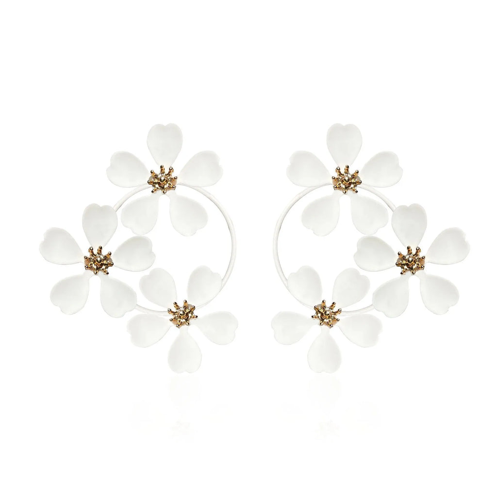 Retro flower earrings for women in black or white with iron metal and baking varnish finish