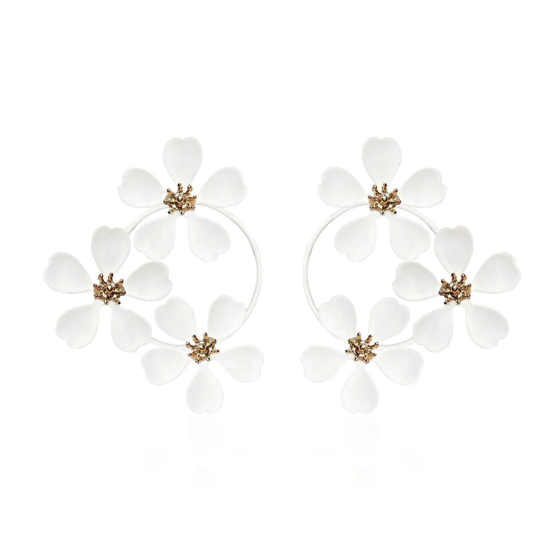 Retro flower earrings for women in black or white with iron metal and baking varnish finish