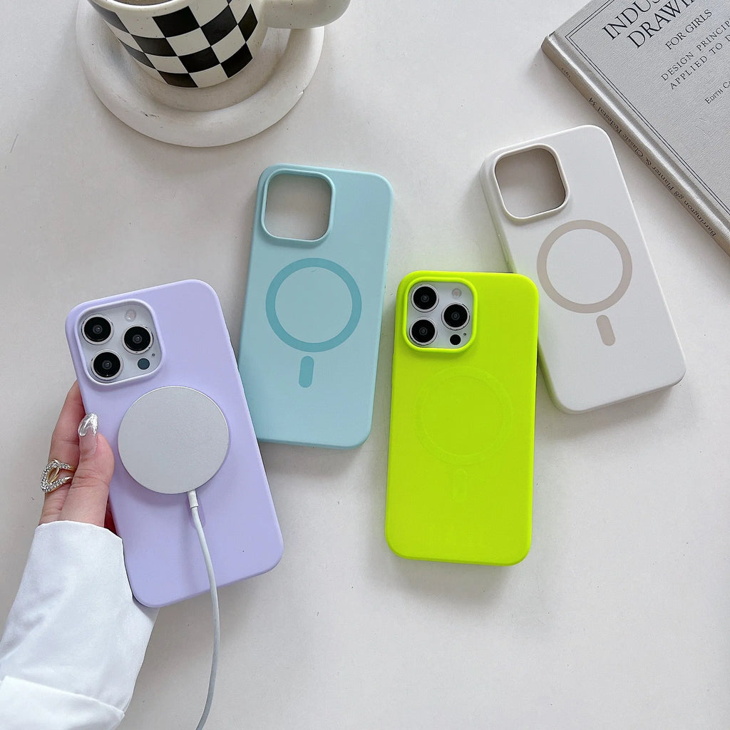 Solid colour liquid silicone magnetic phone case with frosted finish, shockproof protection, for iPhone 14 Pro Max