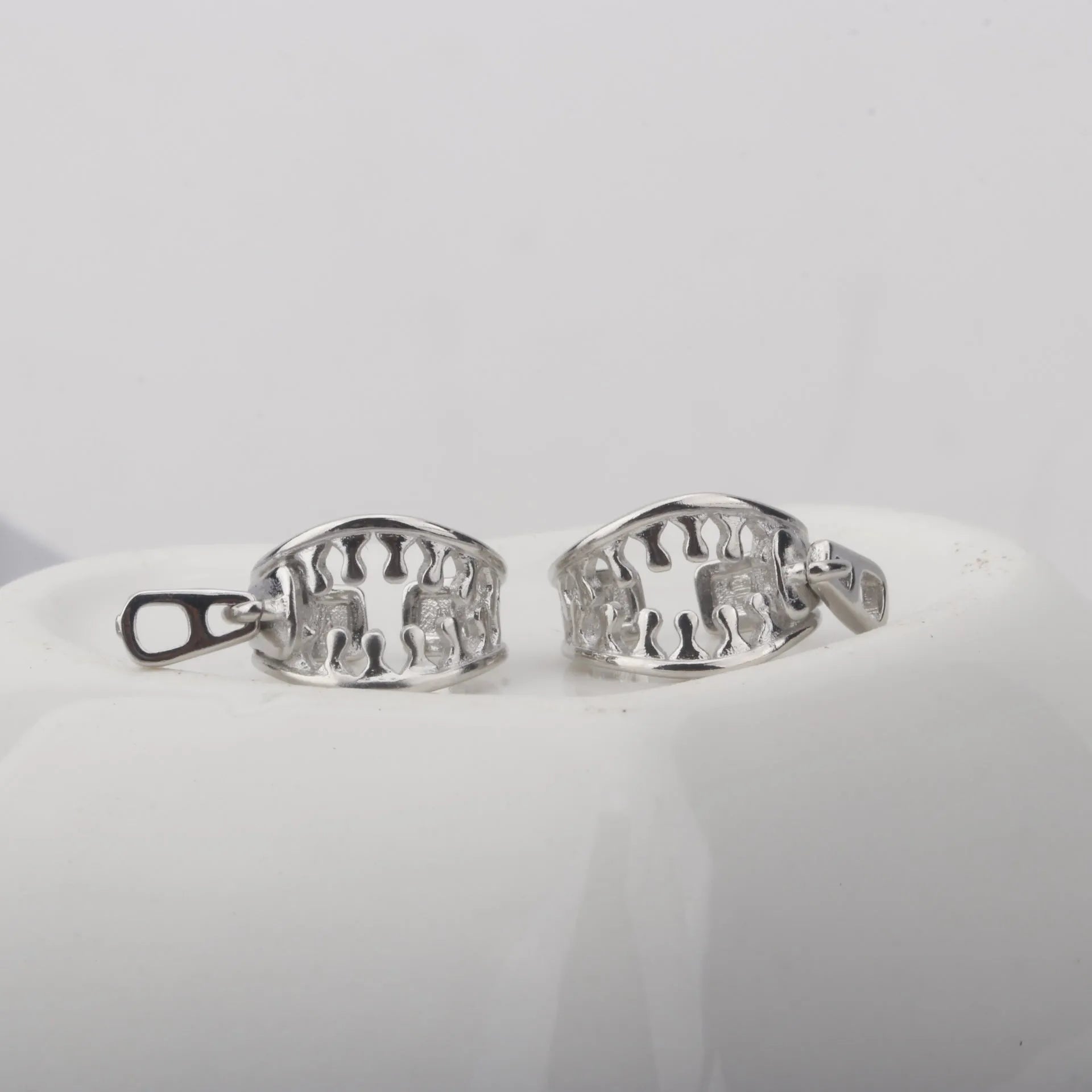 Copper geometry ear clip earrings with simple line design in ES862 colour