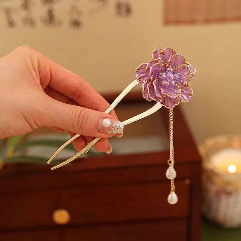 Purple and white peony flower tassel U-shaped alloy hairpin on display