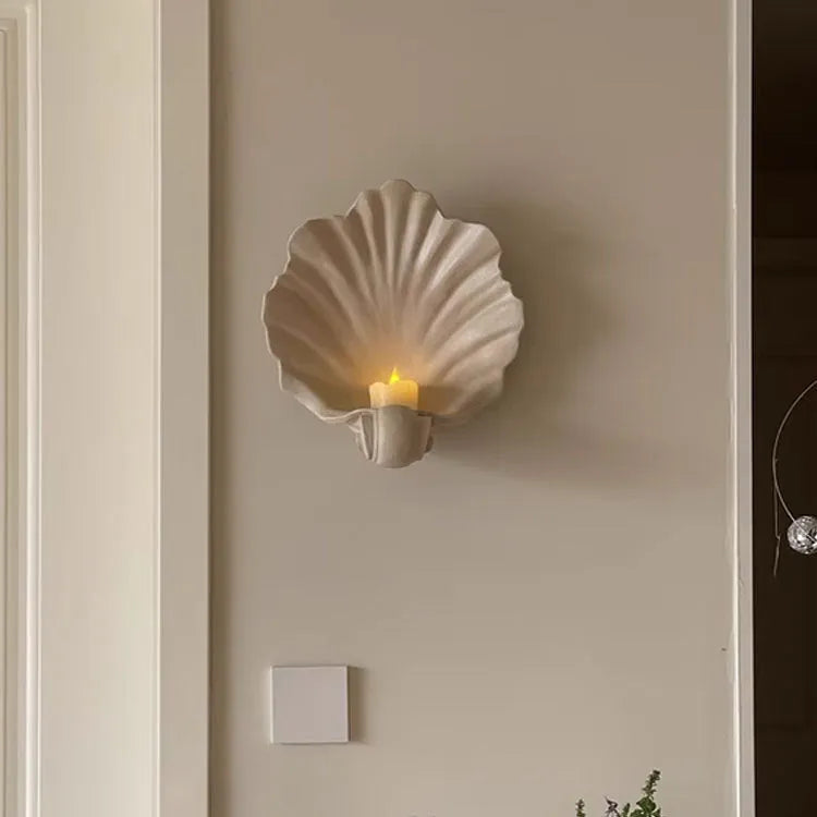 White resin simulation shell fruit plate ornament decoration on table