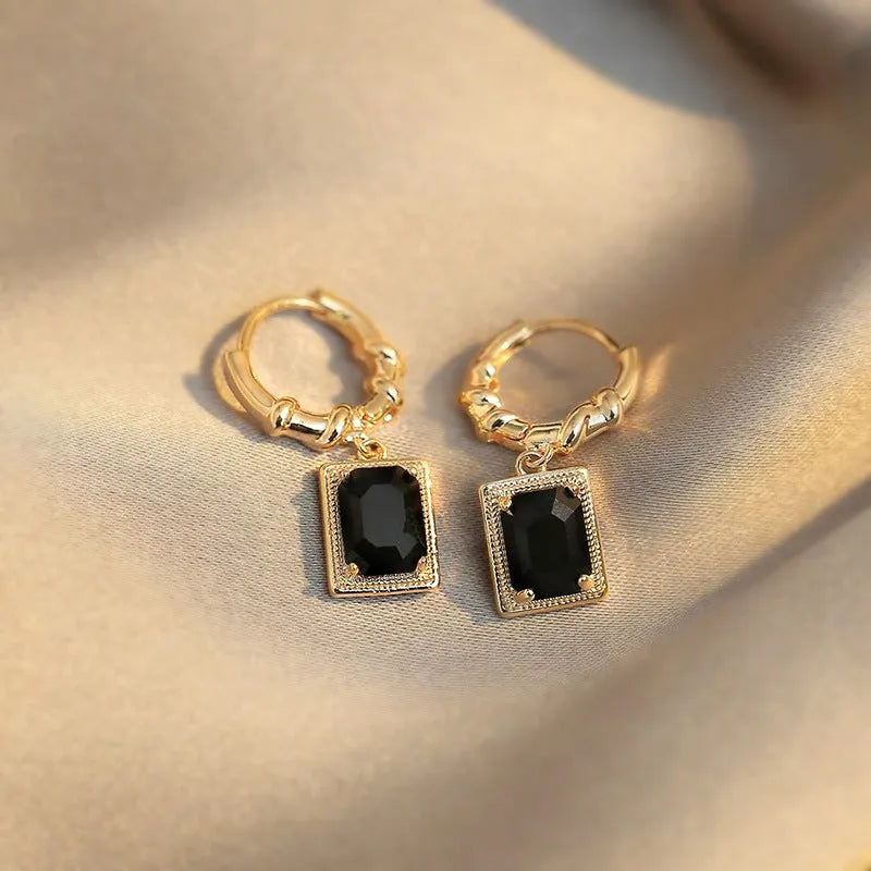 Geometric quadrilateral black zircon copper earrings with French court retro styling
