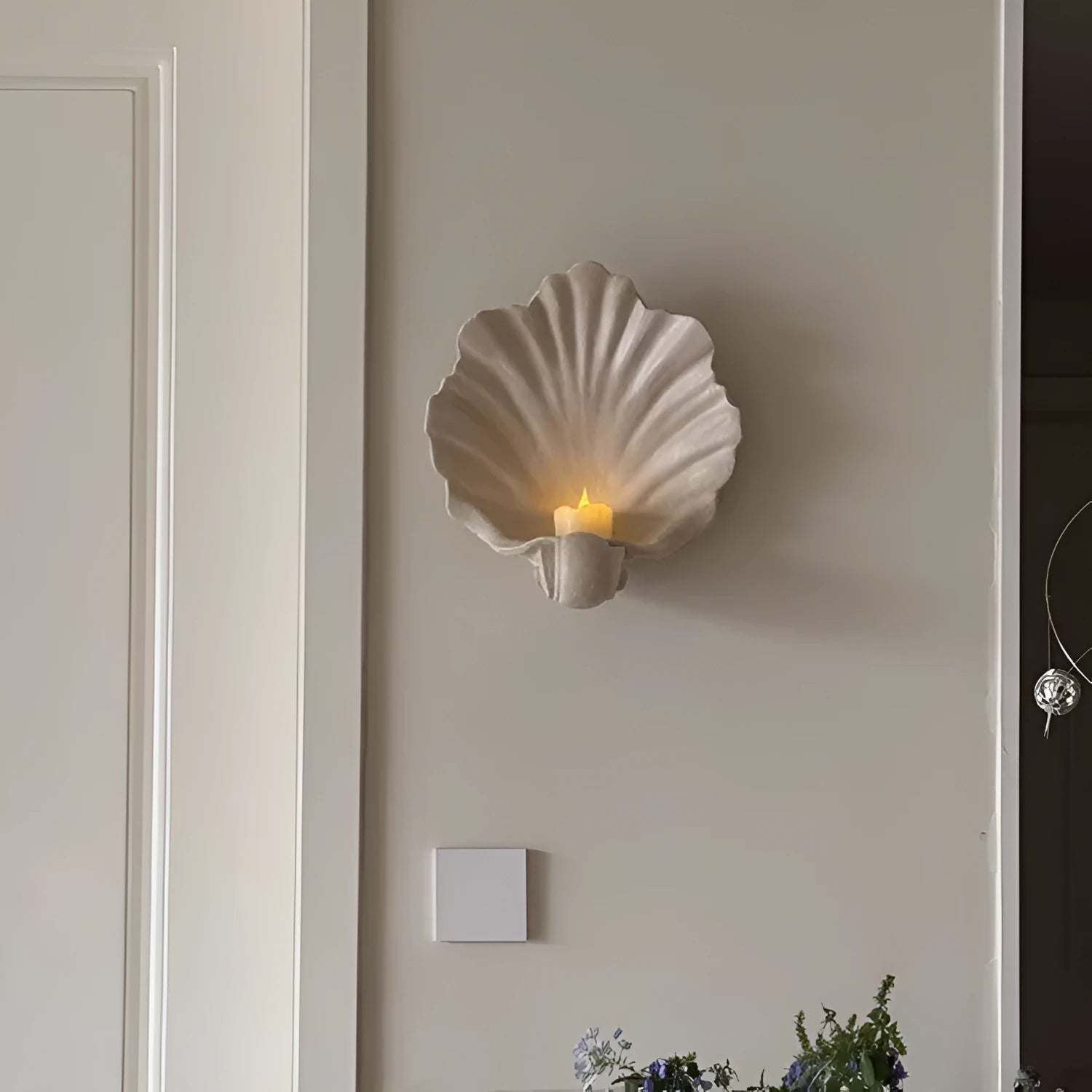 White resin simulation shell fruit plate ornament decoration on table