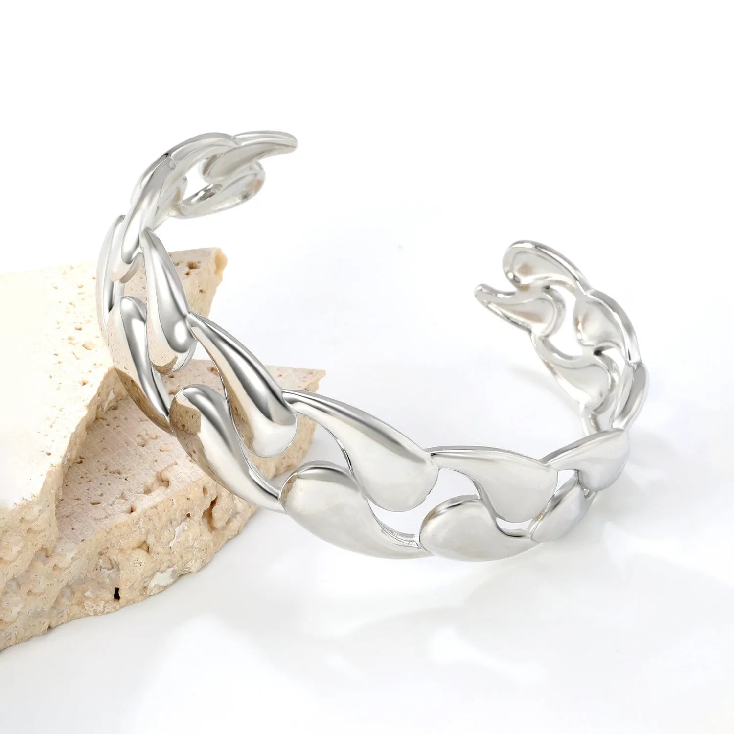 Stainless steel alloy European American design bracelet in gold, rose gold, and silver tones