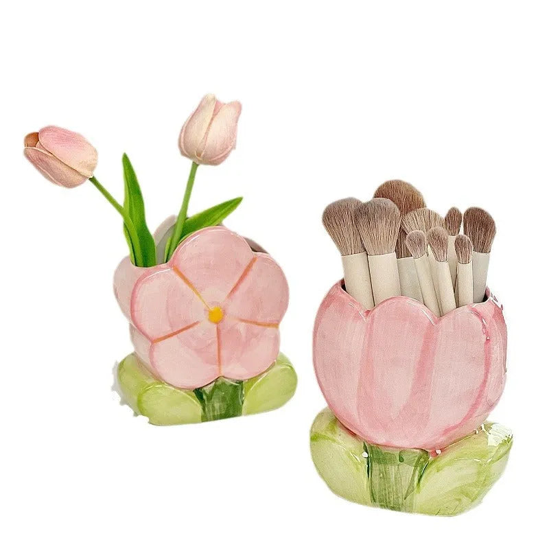 Ceramic floral pen holder storage box with blue flower pattern measuring 11.8 cm tall