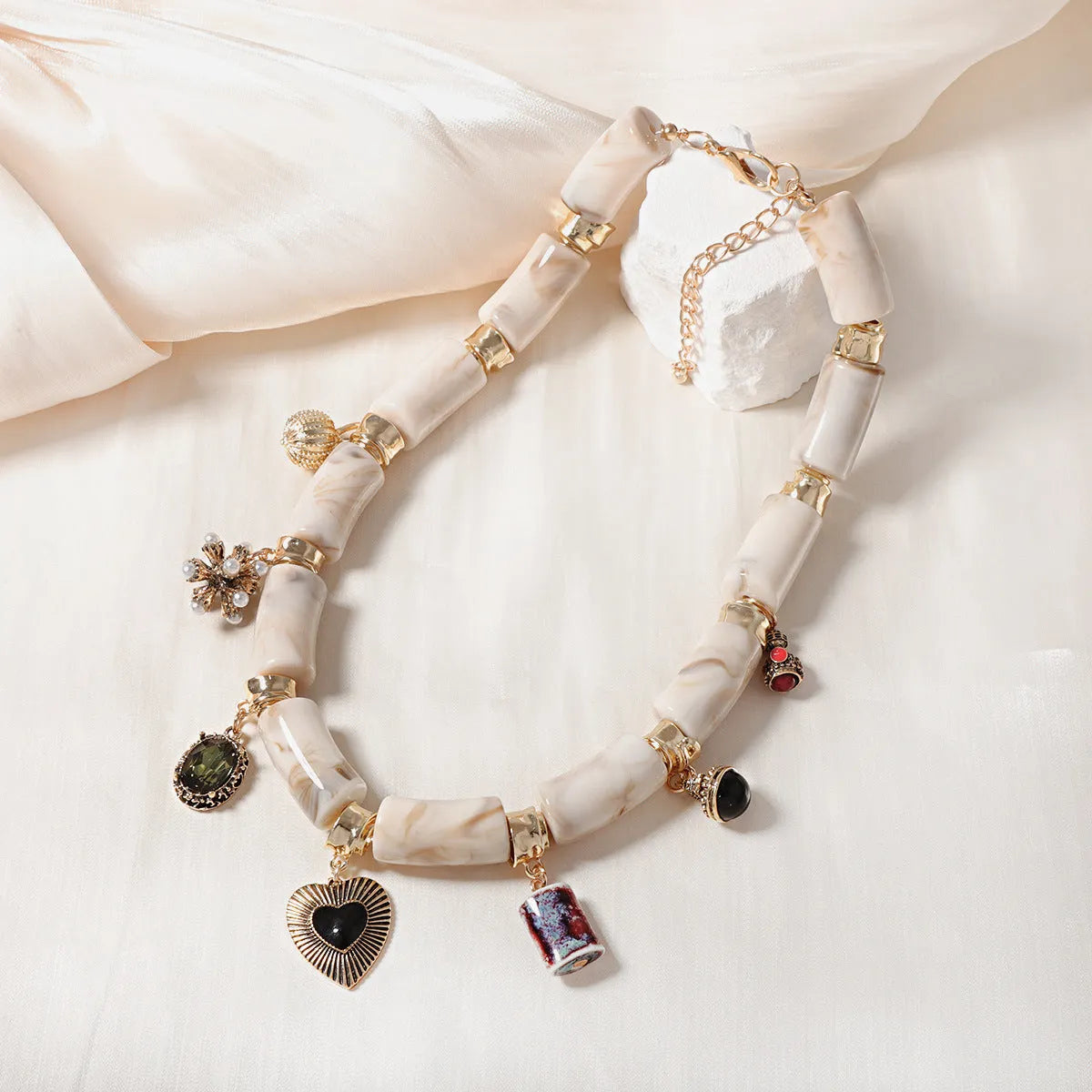 Heart-shaped resin bamboo necklace with electroplated finish on 45cm chain