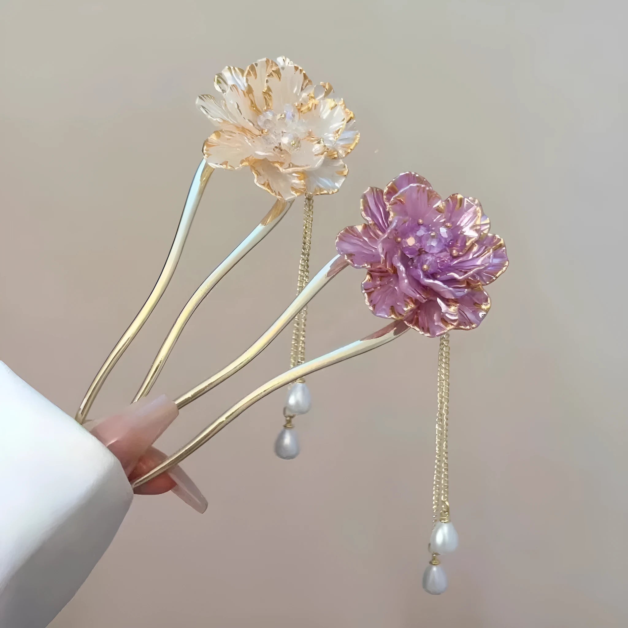Purple and white peony flower tassel U-shaped alloy hairpin on display