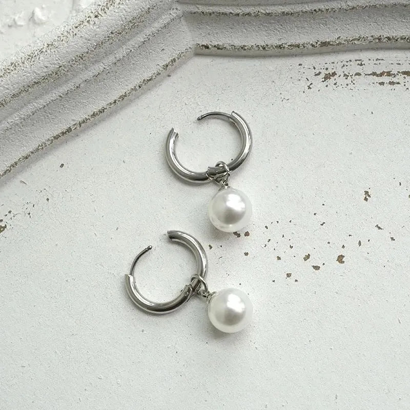 Women's geometric pearl earrings with alloy construction and hip hop style