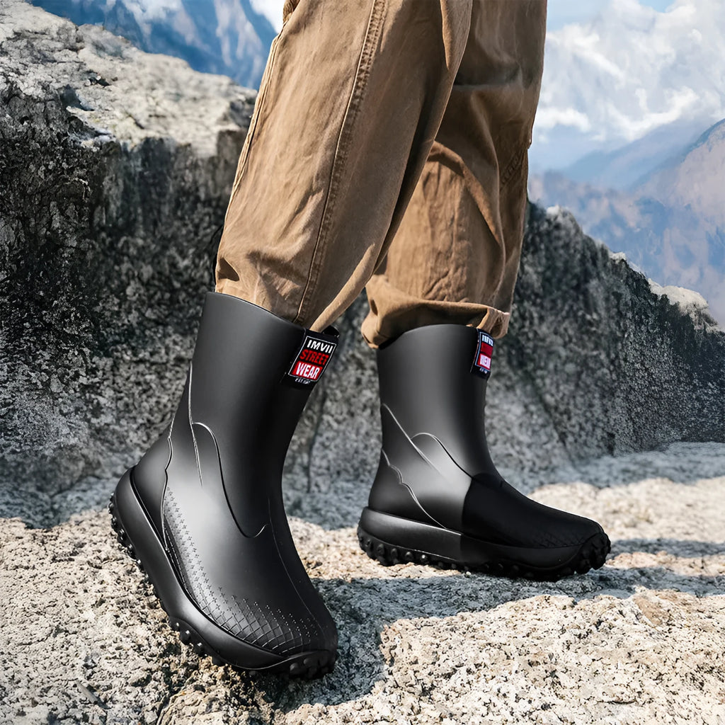 Men's mid-cut waterproof rain boots in four colours with non-slip plastic soles