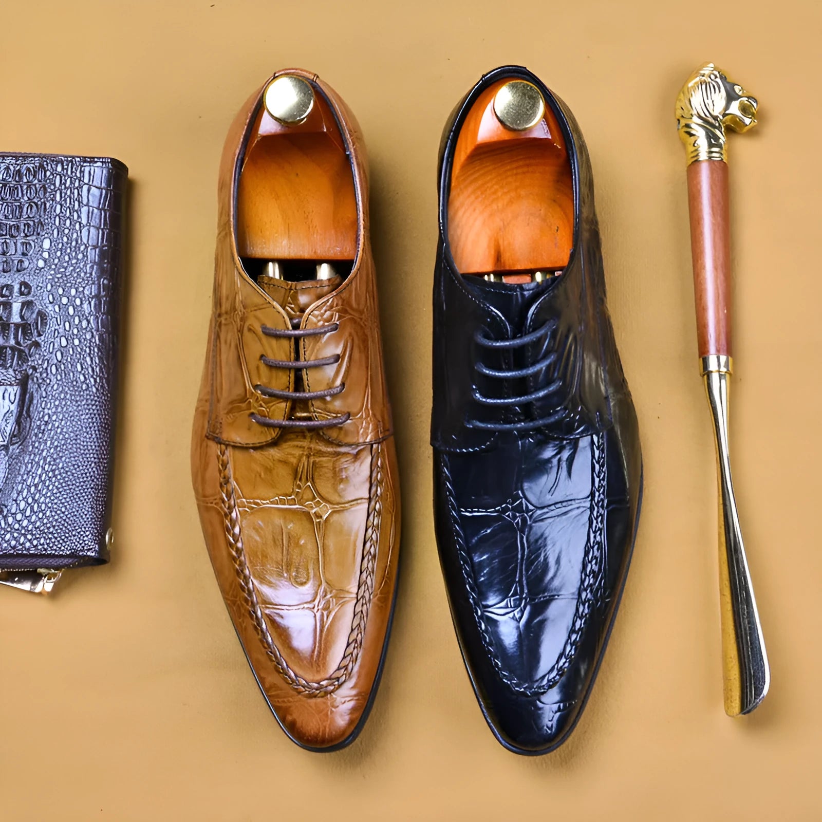 Men's black leather shoes with alligator pattern and horse bit buckle, British business style with rubber sole