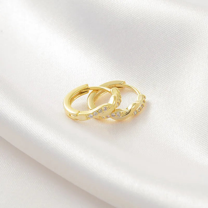Geometric hemp rope interwoven earclip earrings in gold colour with diamond treatment surface