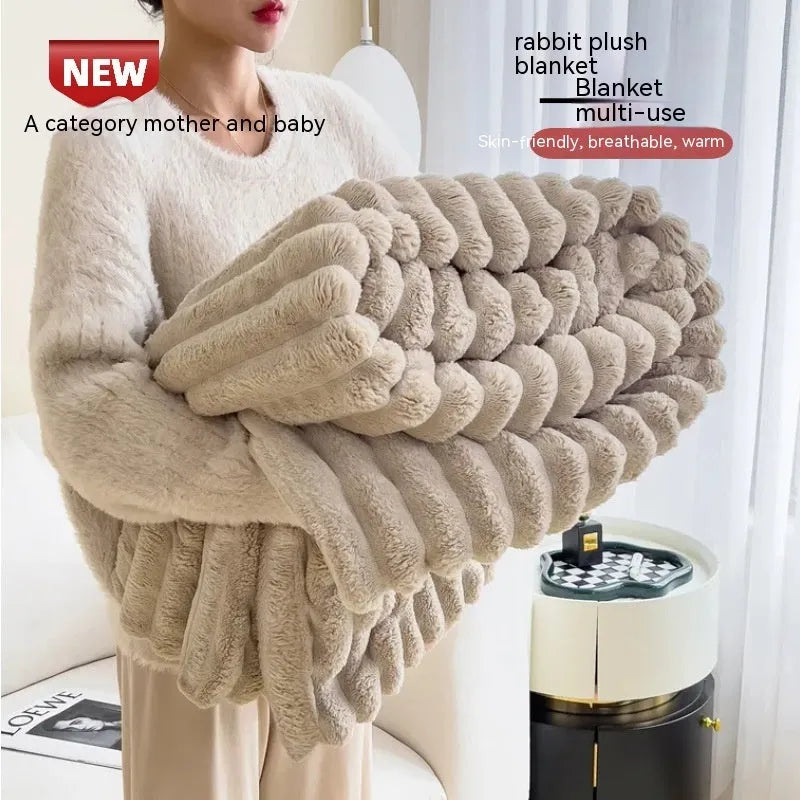 Soft Wind bubble faux rabbit fur blanket in a solid colour, showing double-sided thickening texture.