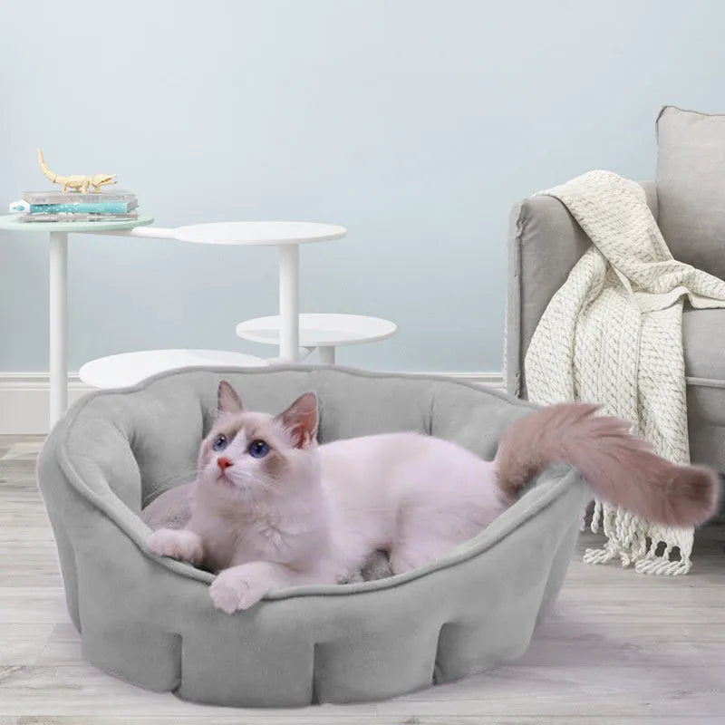 Grey plush cat kennel house with an integrated hammock, measuring 46cm wide.