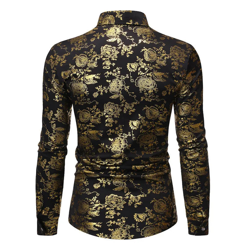 Man wearing a men's casual shirt with a metal bronzing print on the lapel, made from elastic polyester fabric.
