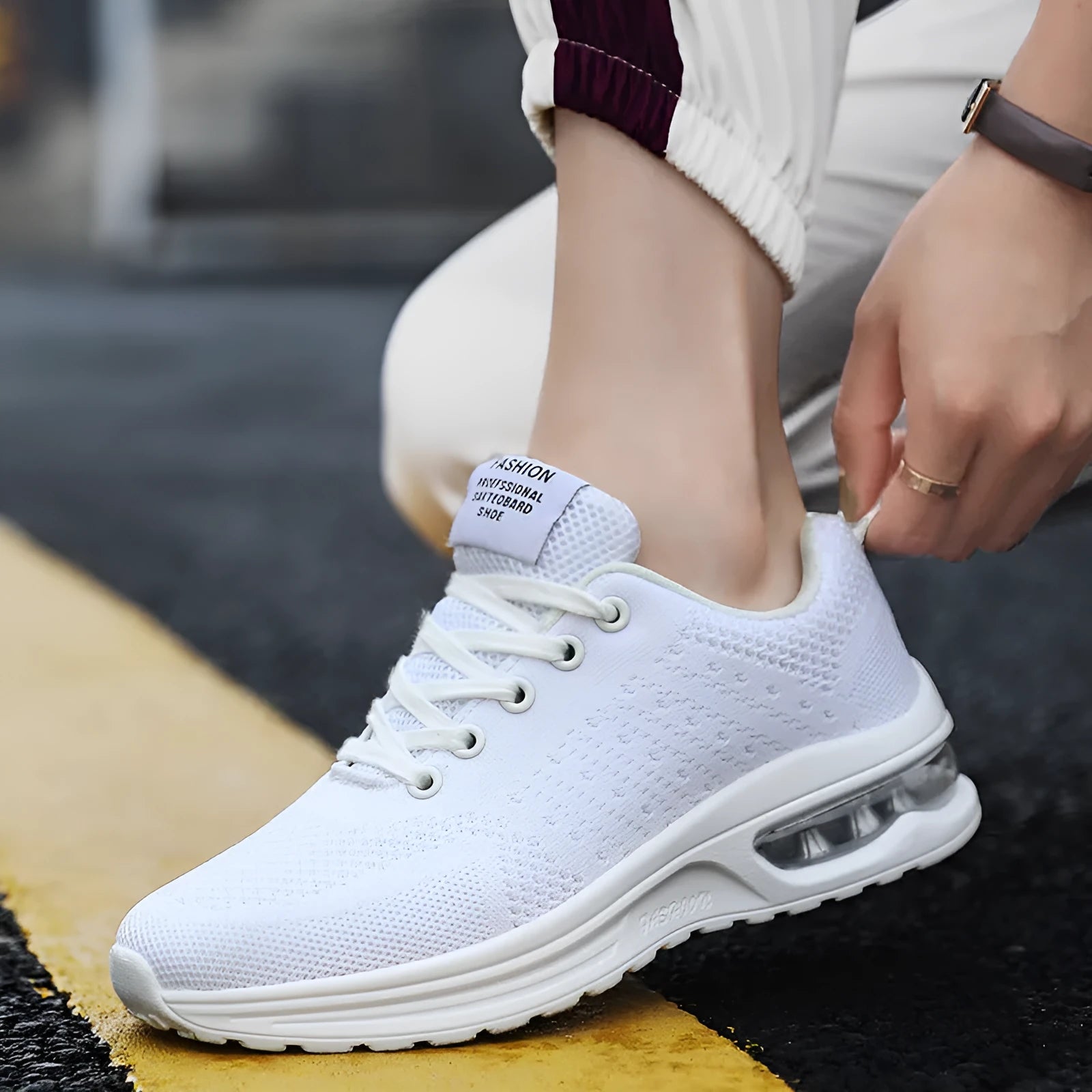 Casual Flyknit breathable running shoes in multiple colours on a white background.