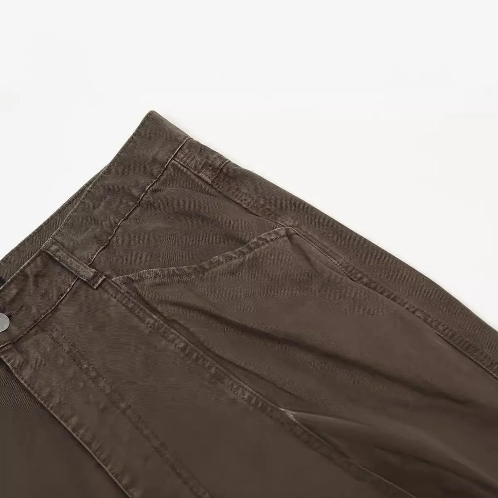 Men's brown loose straight-leg trousers with high waist and zipper fly