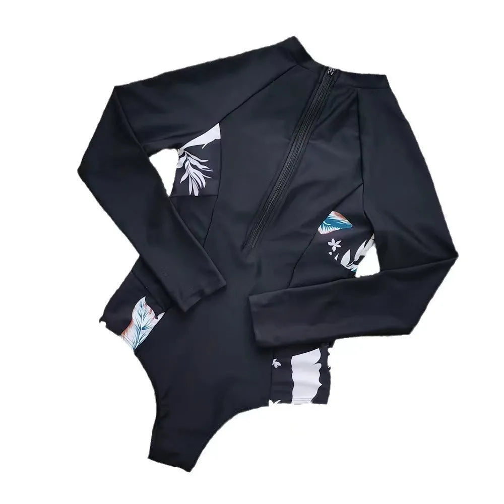 Women's black long-sleeved one-piece diving suit with printed pattern for swimming