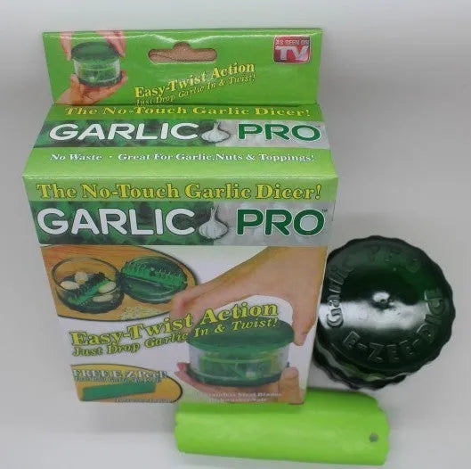 Green transparent PP garlic peeler kitchen gadget measuring 8.5cm wide