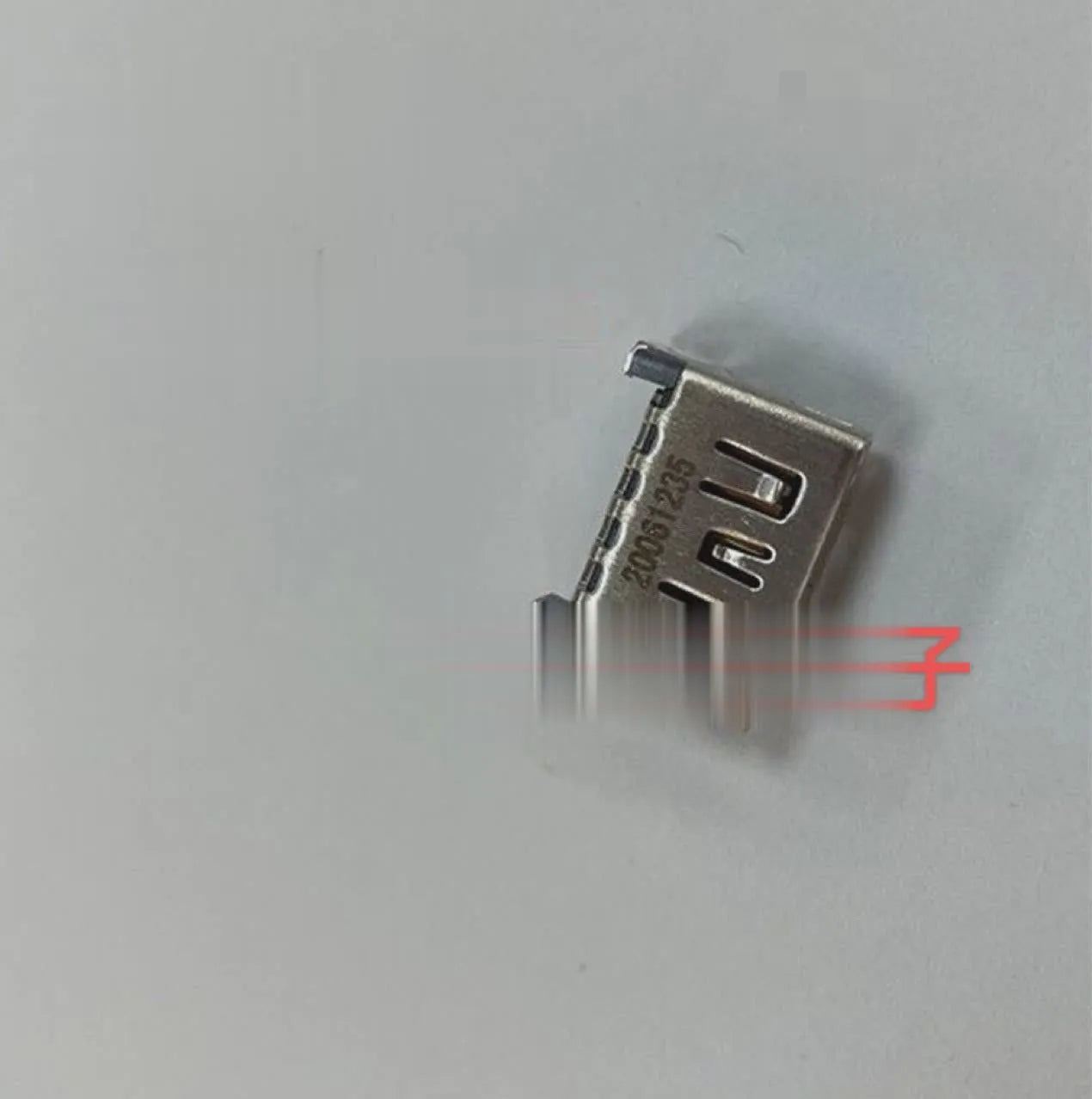 Silver HDMI interface host socket gaming accessory with 19-pin connector