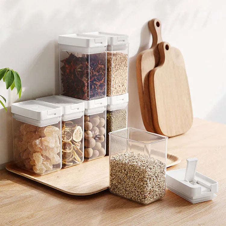 Transparent white plastic storage tank for whole grains with 400ml capacity