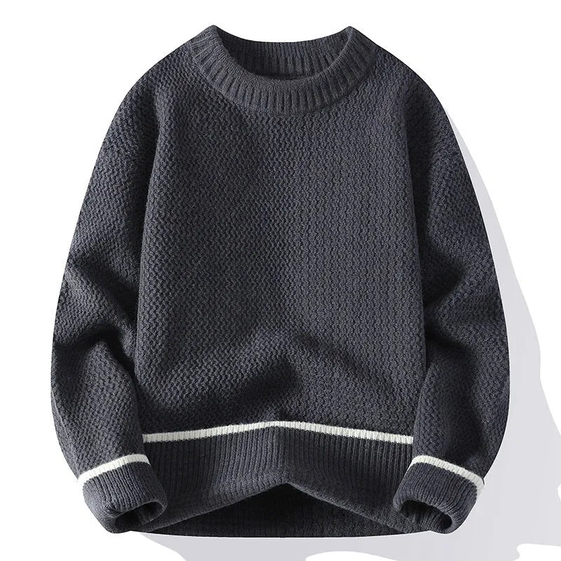 Men's casual round neck pullover sweater in loose fitting design with long sleeves