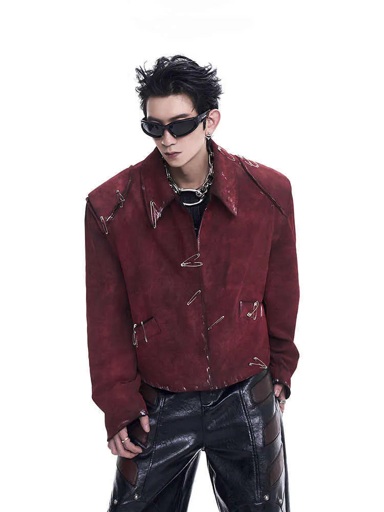 Men's red quilted jacket with decorative flocking pins and lapel collar in loose fit