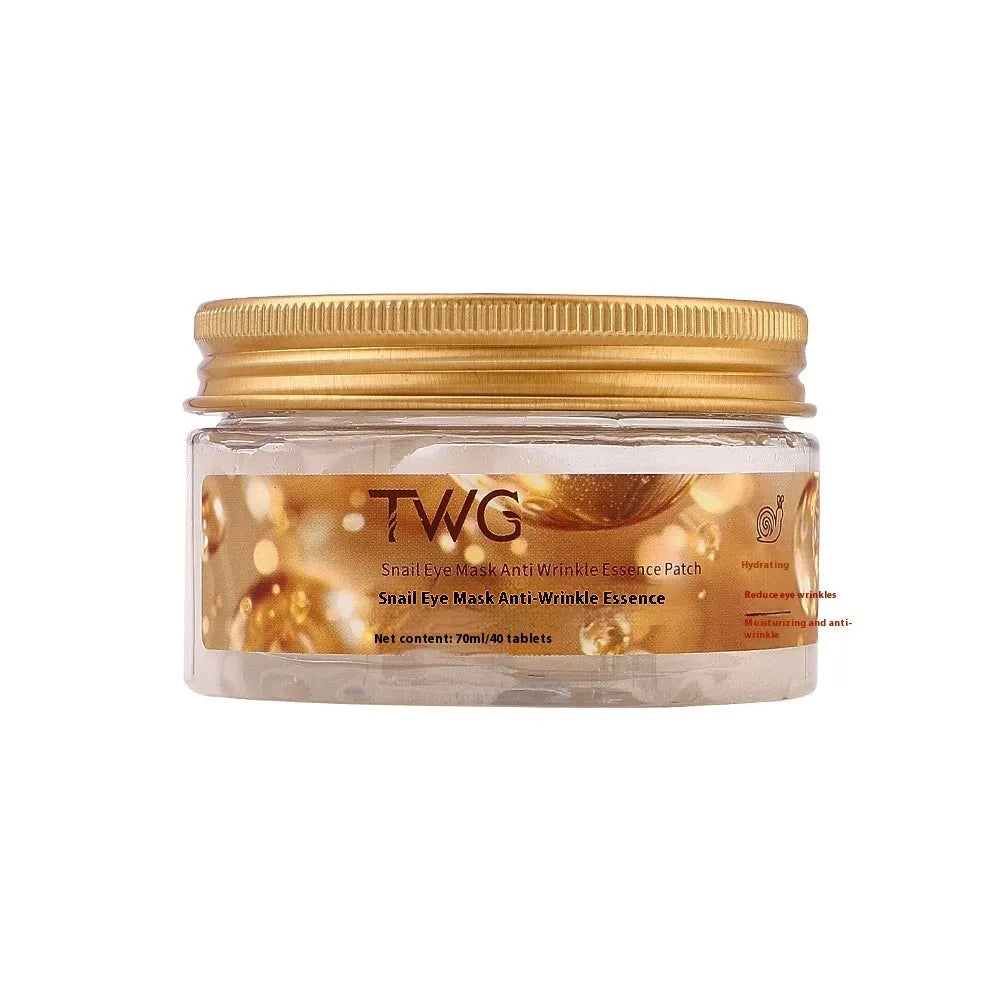Snail essence eye mask box containing 40 patches for dark circles and hydration