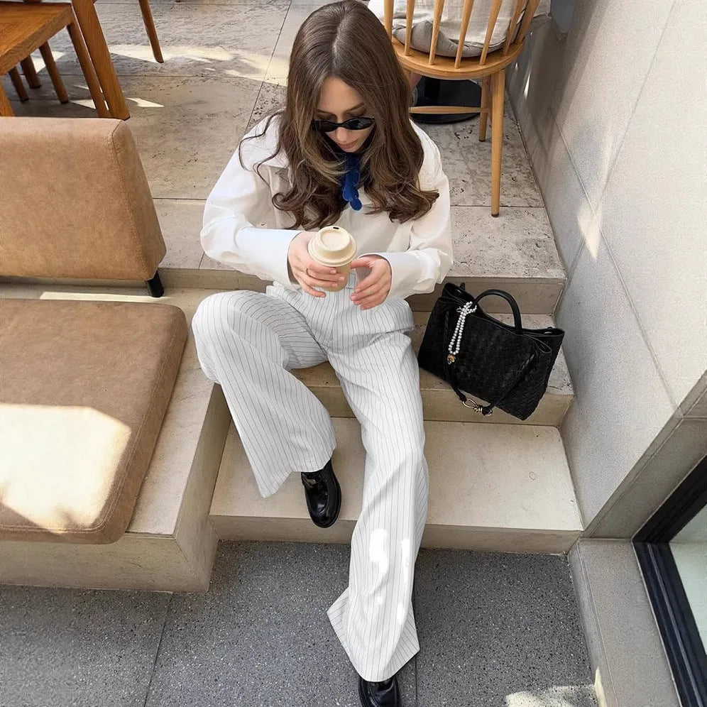 White striped wide-leg polyester pants with zipper, loose fit for commuting