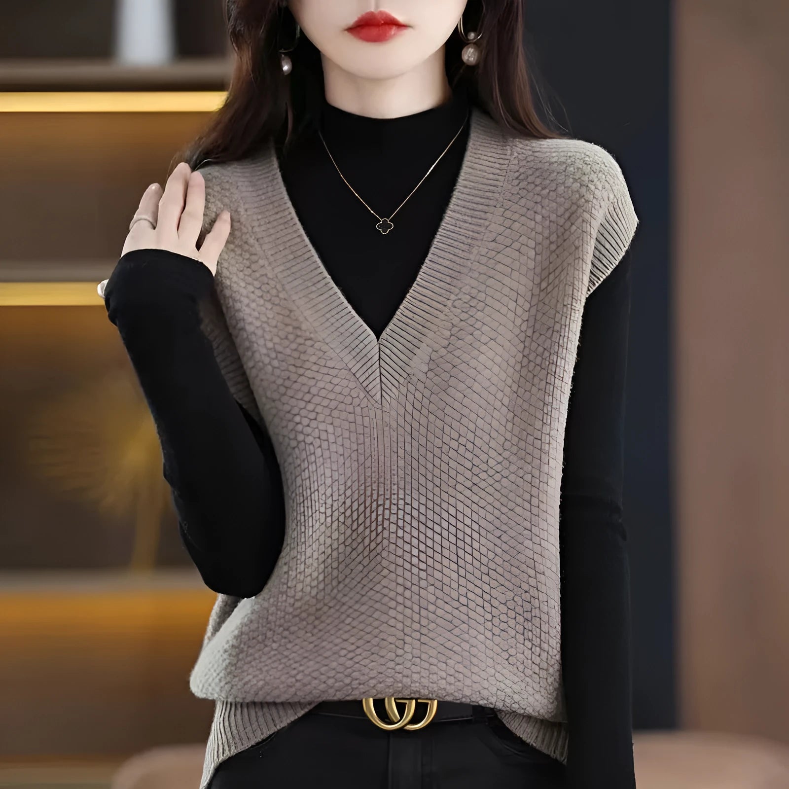 Women's V-neck sleeveless knitted vest with 3D pattern in six colour options