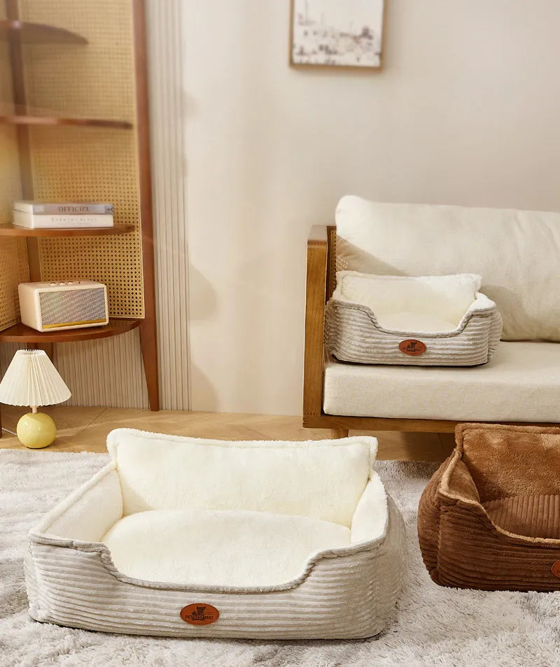 Universal four-season kennel for dogs and cats with removable cushion in coffee colour