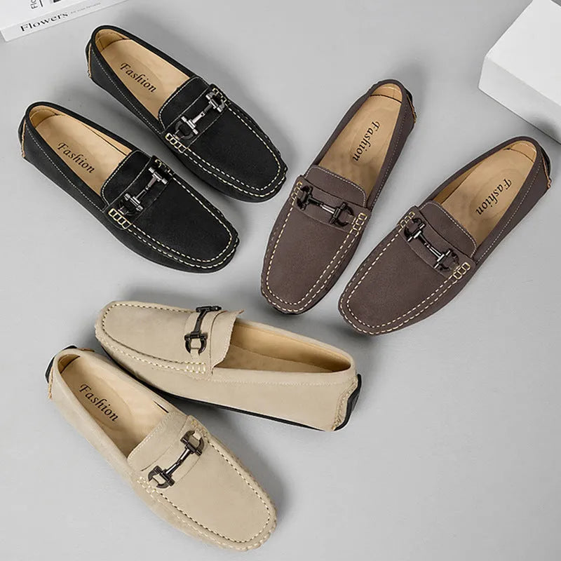 Men's round-toe casual shoes in cowhide leather on a rubber sole, shown in beige colour.