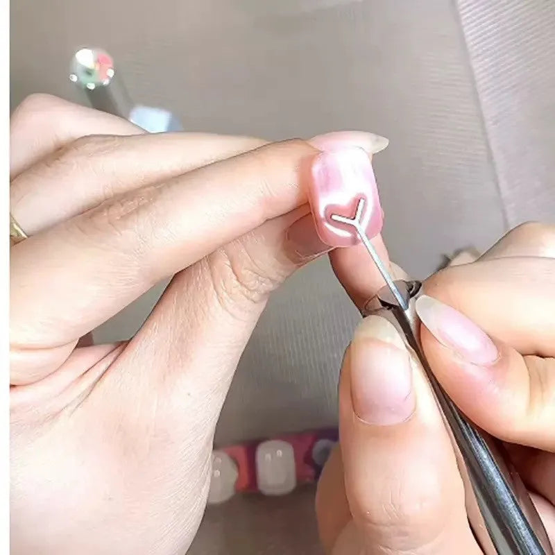 Metal manicure magnet and Y-shaped bracket for cat eye nail gel art.