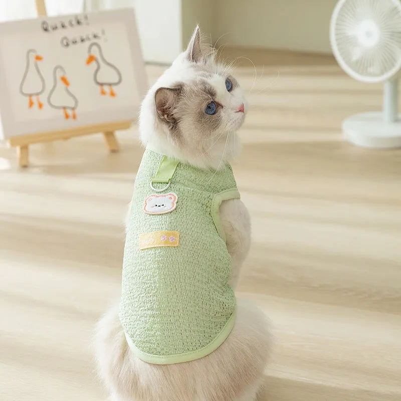 Breathable knitted cat costume with bear patch in blue, green, or yellow colours