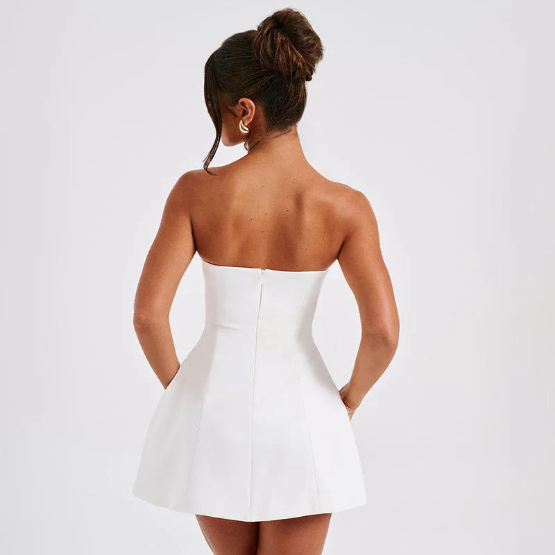 Women's backless tube dress in solid colour with A-line skirt and high waist