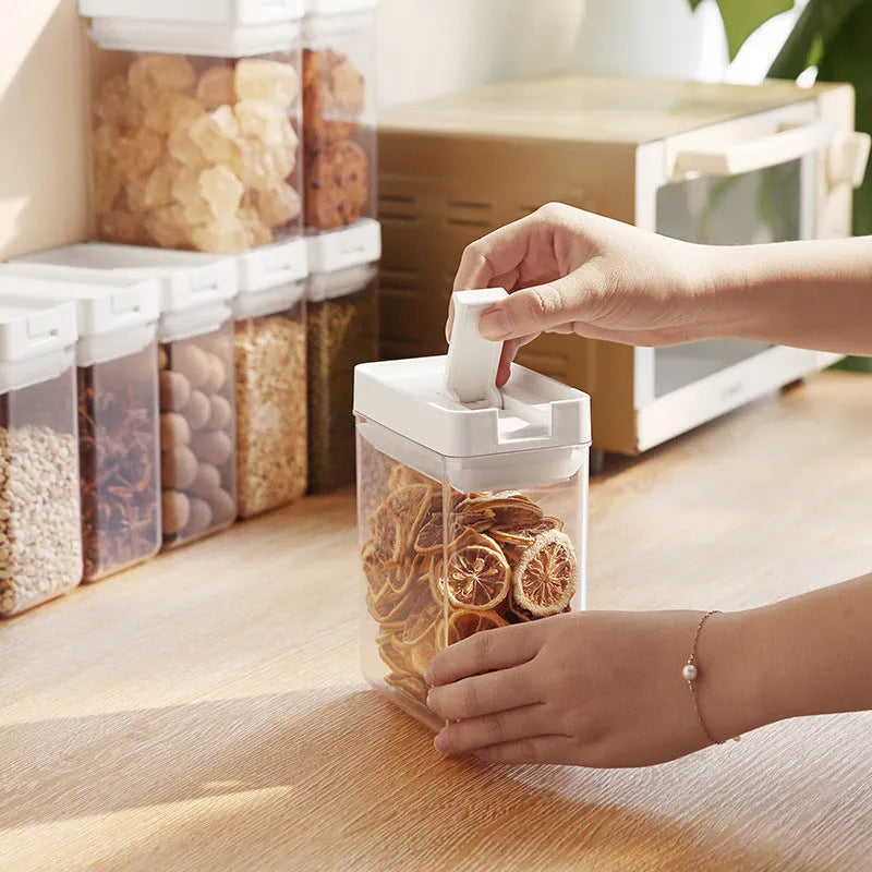 Transparent white plastic storage tank for whole grains with 400ml capacity