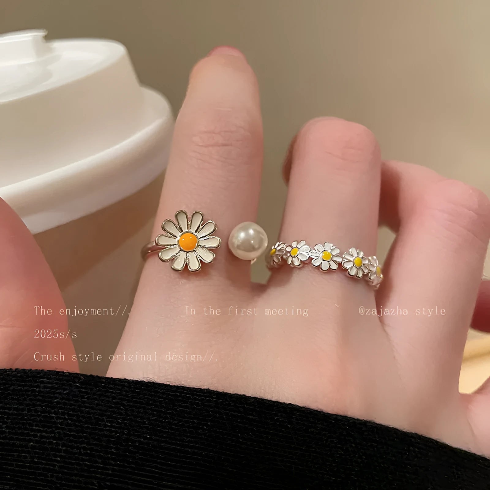 Opening women's copper ring with electroplated finish in sweet twin daisy design