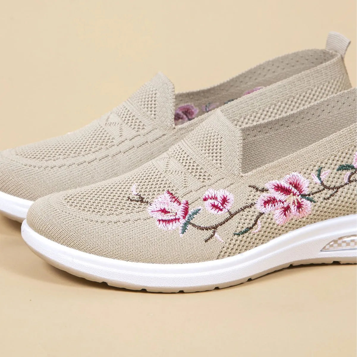 Women's embroidered breathable cloth shoes with soft rubber sole, flat heel, and round toe in multiple colours