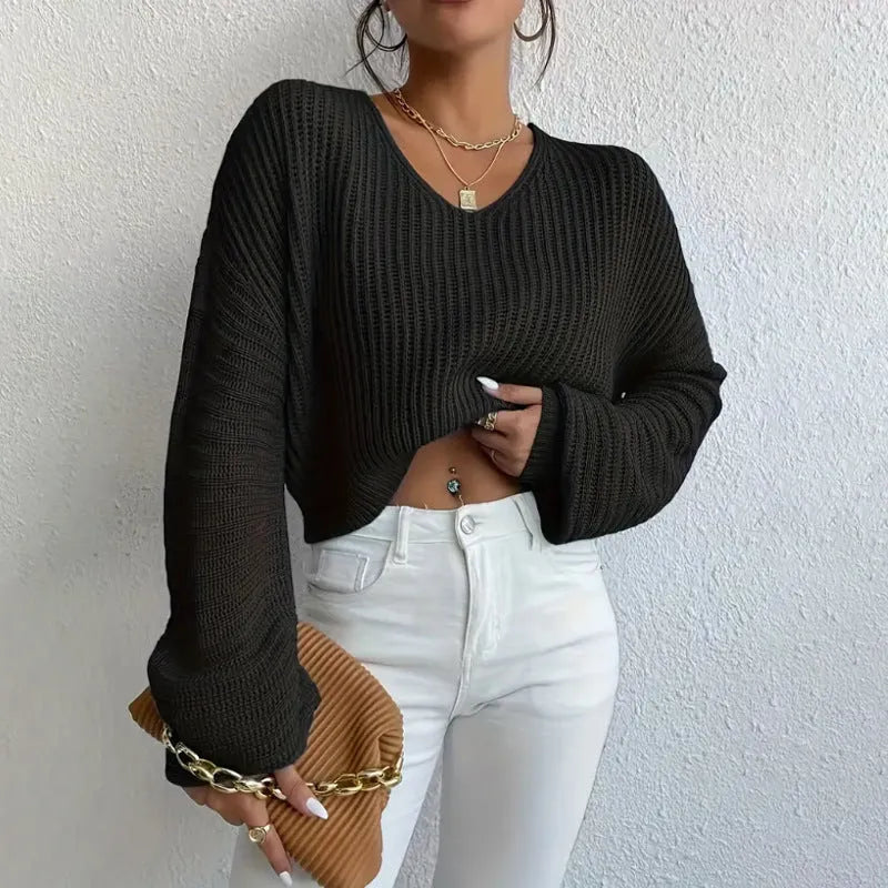 Solid colour long sleeve women's pullover in a loose casual fit.