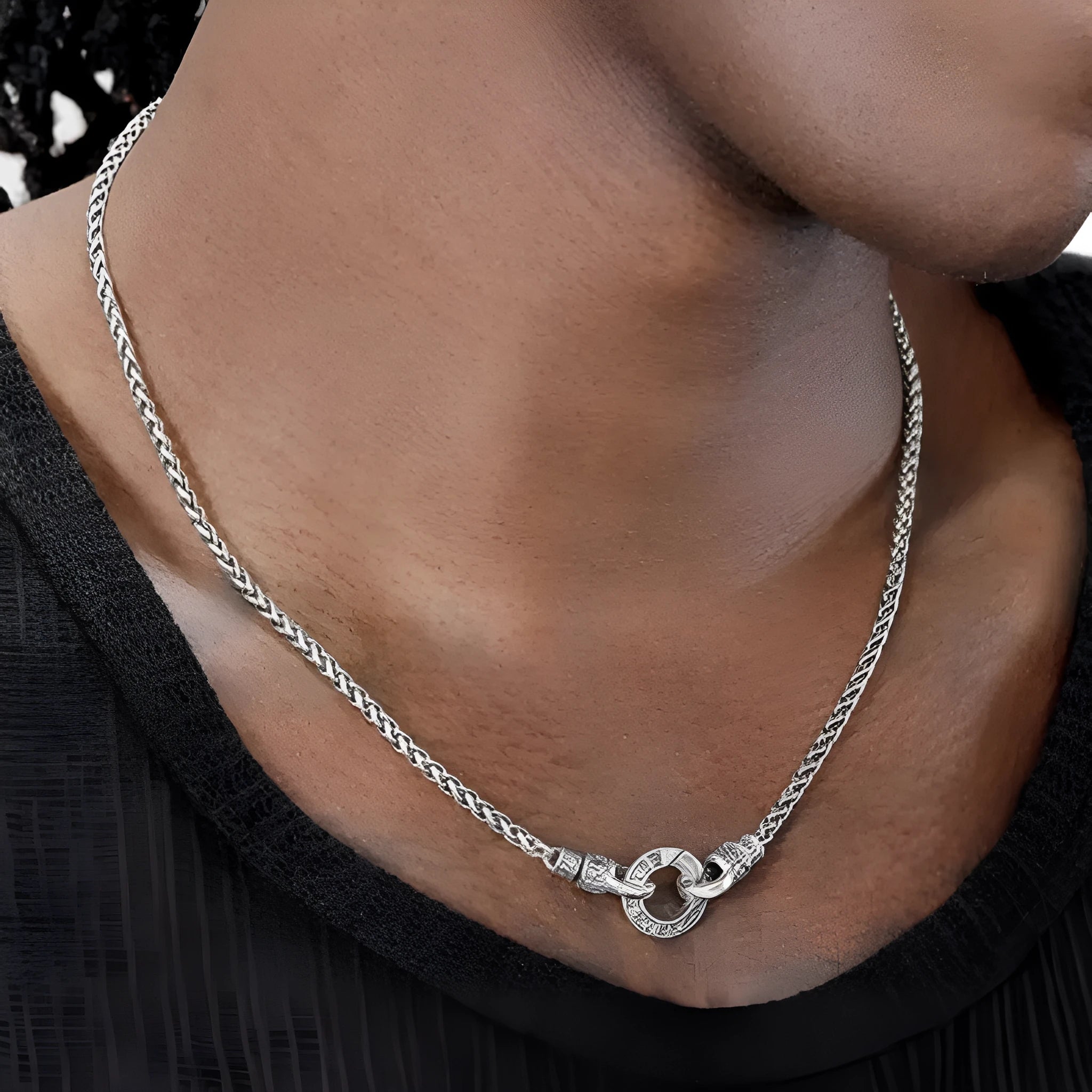 S925 sterling silver clavicle necklace with delicate chain and pendant, shown on a model.
