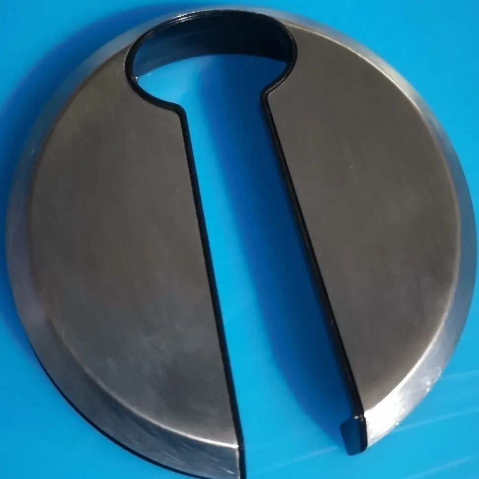 Stainless steel wine bottle opener with foil cutting mechanism for kitchen and bar use