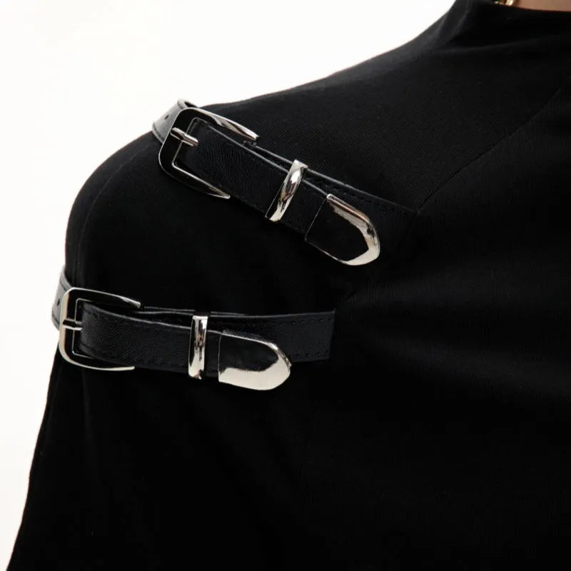 Men's slim fit cotton T-shirt with metal belt design on stand-up collar in black or white
