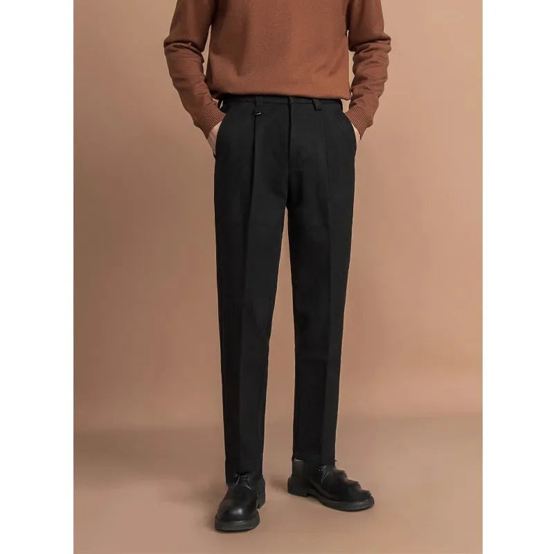 Men's straight-leg trousers in four colours with business-casual styling