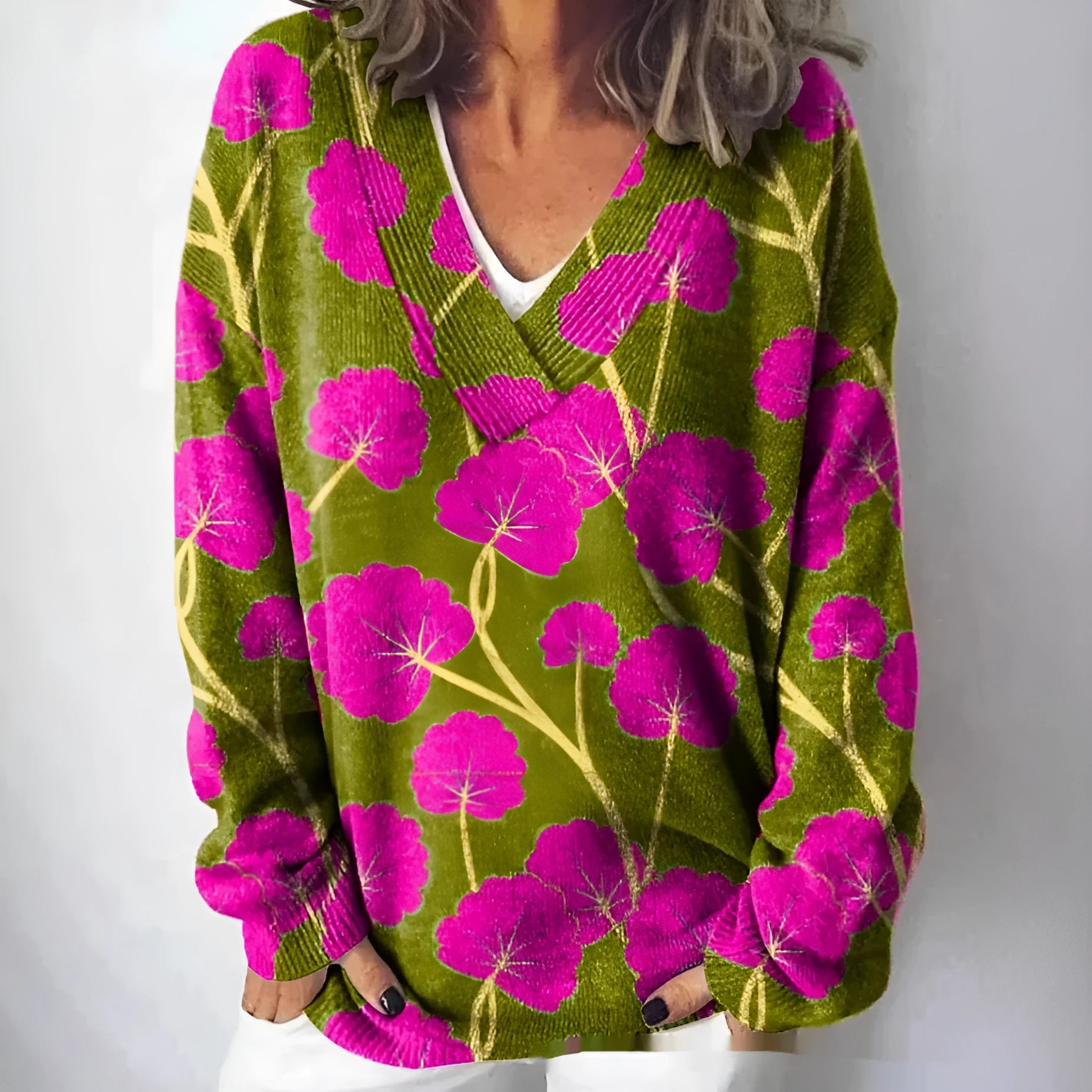 Women's V-neck sweatshirt with 3D floral pattern print in art retro style