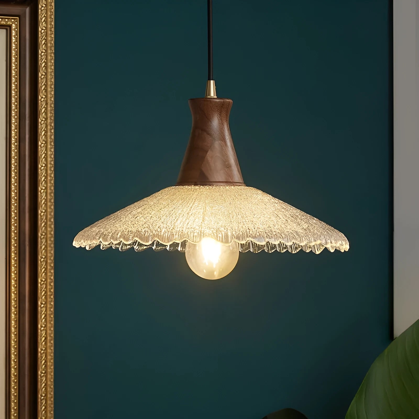 Retro wood and glass brass chandelier ceiling light for cafes