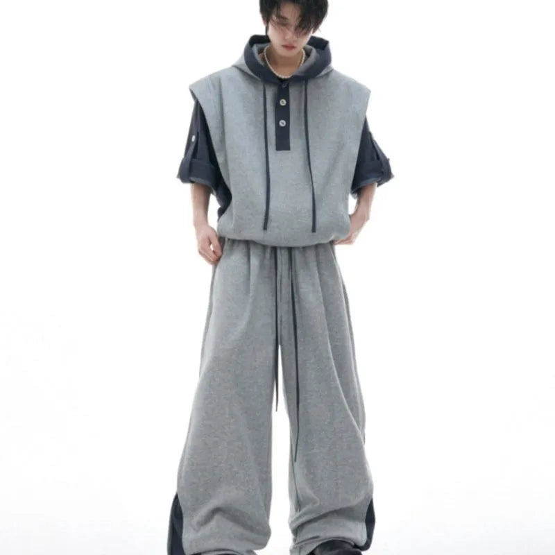 Men's hooded three-dimensional stitching sports leisure suit with matching trousers in black or grey polyester
