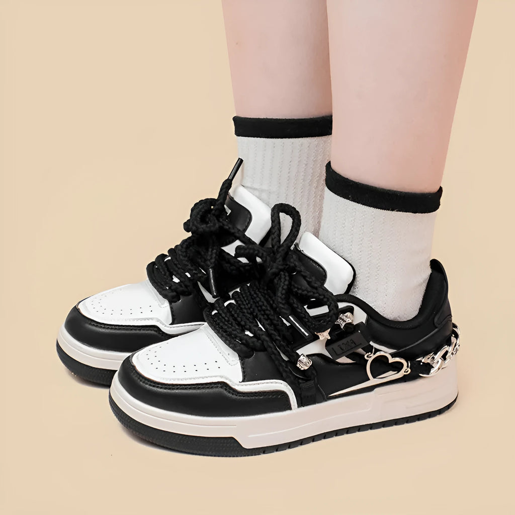 Women's black lace-up platform sneakers with microfiber upper and rubber sole