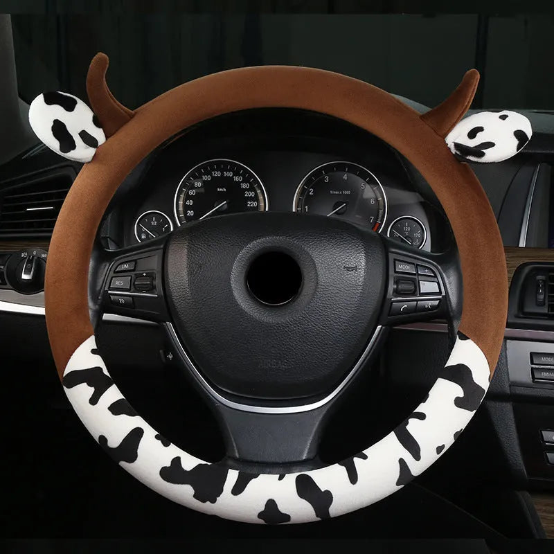 Plush car steering wheel cover in black with 38cm diameter measurement