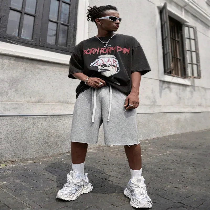 Men's straight leg trousers in fifth pants length for streetwear and sports