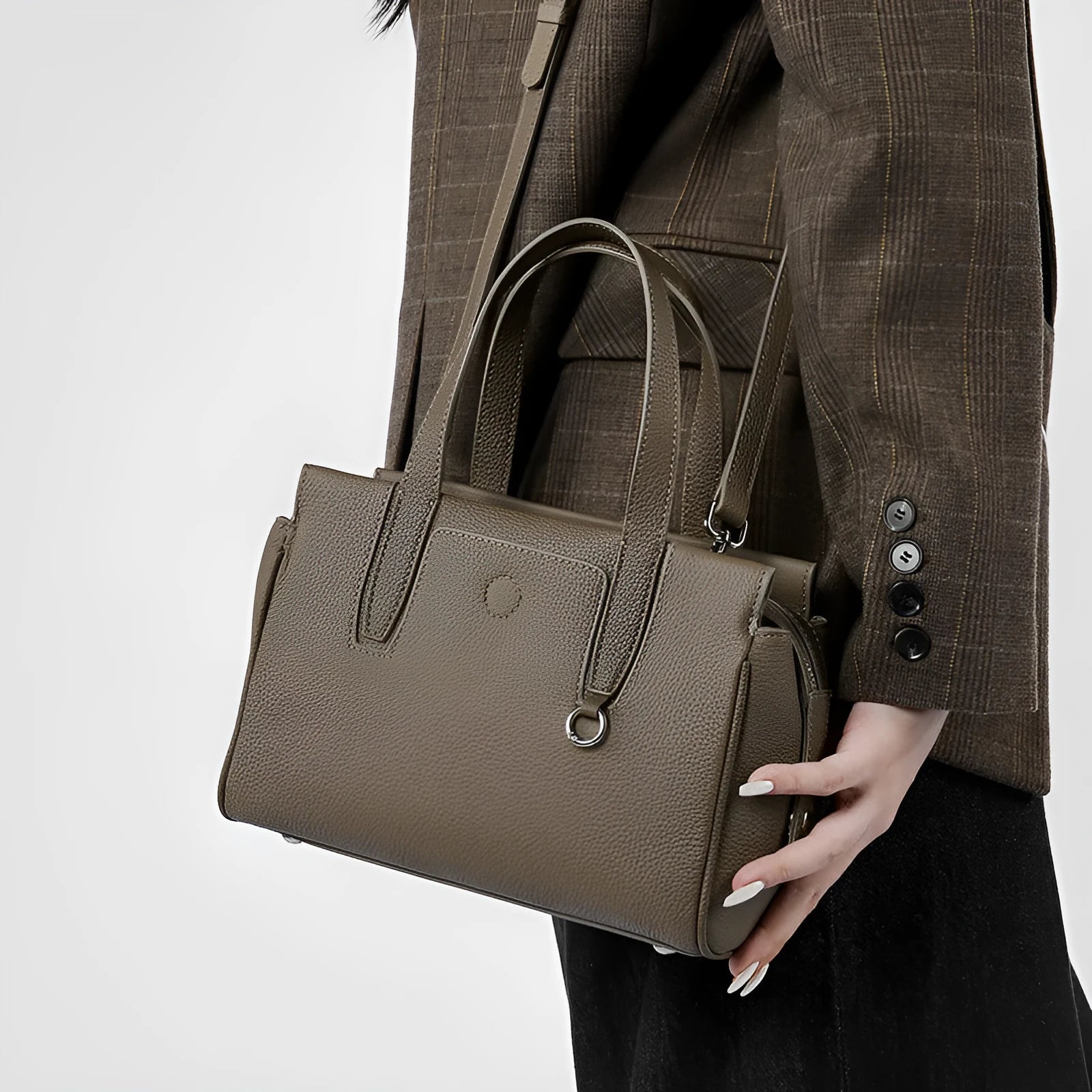Genuine leather cowhide crossbody bag in horizontal square design with polyester cotton lining